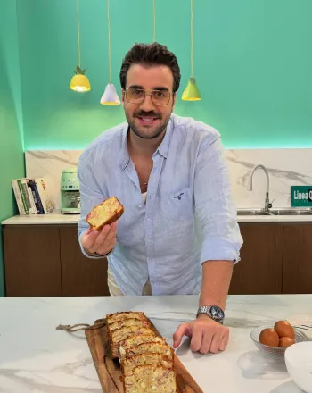 Αλμυρό κέικ με ζαμπόν και φέτα