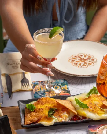 Moche Sabores Latinos: Λατινοαμερικάνικες γεύσεις και κοκτέιλ στο νέο εστιατόριο της Νέας Φιλαδέλφειας