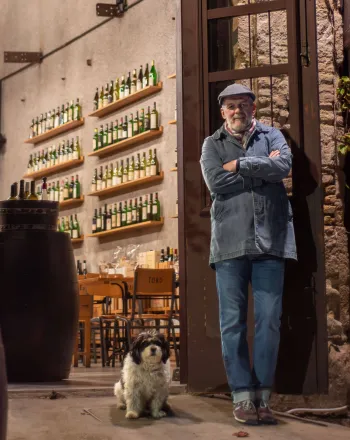 Paleo: Για κρασί και φαγητό στο wine bar του Πειραιά 