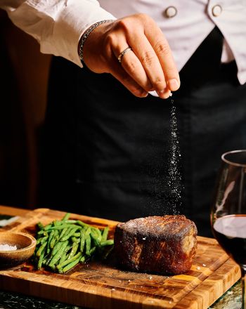 «Dinner with Château d’Issan» στο γαλλικό εστιατόριο Brasserie Lorraine στο κέντρο