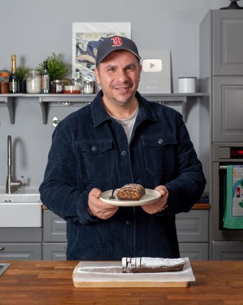 Συνέντευξη του Τάσου Αντωνίου από το mamapeinao.gr