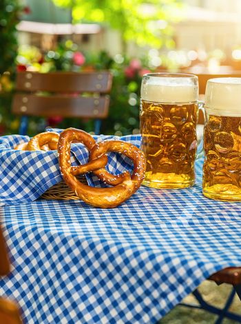 Oktoberfest 2026: Η Αθήνα γιορτάζει με μπίρα, γερμανικές γεύσεις και εκπλήξεις
