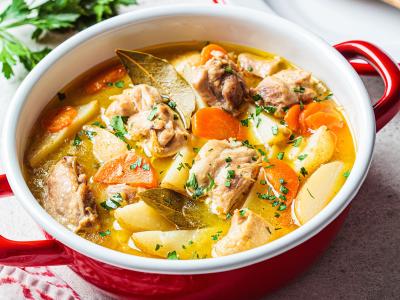 Τι να μαγειρέψω σήμερα Τρίτη; Ελαφριά κοτόσουπα χωρίς αυγολέμονο