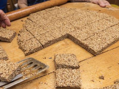 Το αυθεντικό μελεκούνι από τη Μελισσοκομική Δωδεκανήσου στη Ρόδο