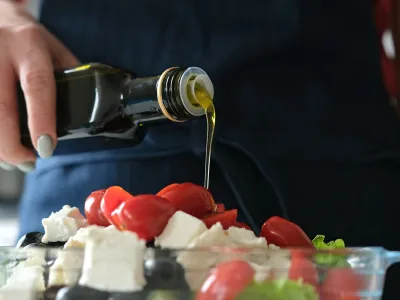 Πού πρέπει να αποθηκεύουμε το ελαιόλαδο στην κουζίνα;