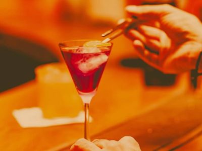 Maggie Cassidy: Το νέο, ατμοσφαιρικό all day bar της Πανόρμου