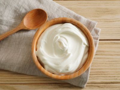 Γιαούρτι: Από πού προέρχεται η λέξη και πώς λέγεται στα ελληνικά; 