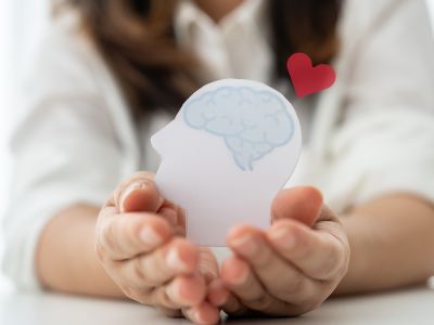 6 καθημερινές συνήθειες που επιβραδύνουν τη γήρανση του εγκεφάλου - Τι προτείνει επιστήμονας του Χάρβαρντ