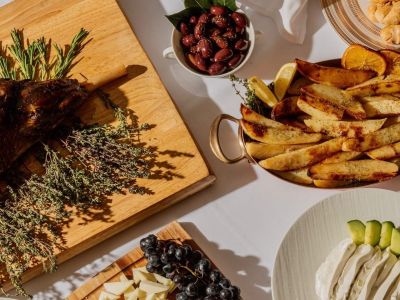 Πάσχα στο Milos Athens: Η παράδοση του οβελία ζωντανεύει στο κέντρο της Αθήνας