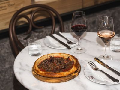 Pied à Terre: Για κρασί, γαλλικές γεύσεις και ήρεμα ραντεβού στο κέντρο