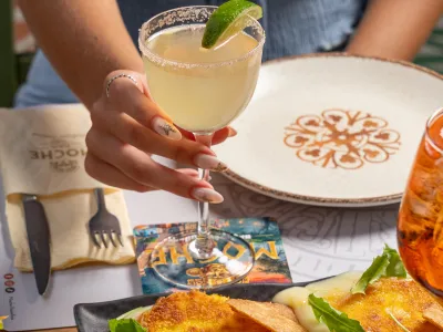 Moche Sabores Latinos: Λατινοαμερικάνικες γεύσεις και κοκτέιλ στο νέο εστιατόριο της Νέας Φιλαδέλφειας