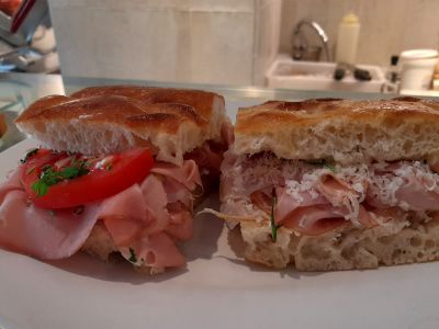 Πεντανόστιμες: Το νέο μαγαζί του Φάνη Θεωδορόπουλου με πίτες και φοκάτσια