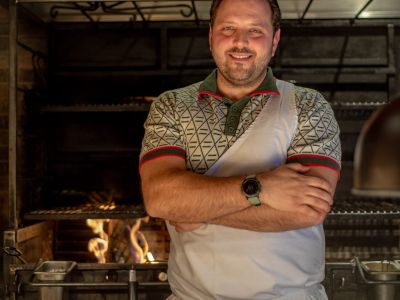 Γιάννης Μπασταλής: Ο άνθρωπος πίσω από το Beastalis και τις ιδιαίτερες κοπές