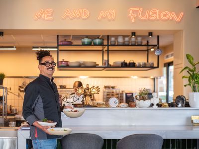 Raw Bata, το εστιατόριο του Χρόνη Δαμαλά