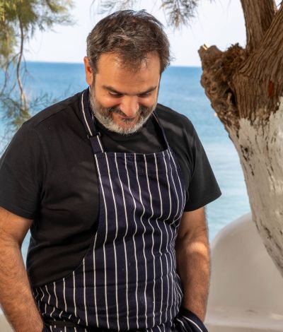 Πλυτά: Το νέο εγχείρημα των σεφ των Akra και Cookoovaya στην πλατεία Πλυτά 