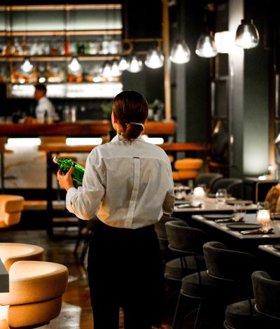 Nonnas: Δοκιμάσαμε το νέο εστιατόριο της Πλάκας