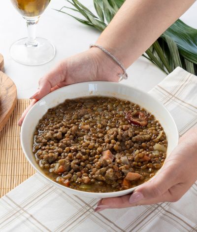 Οι φακές έτσι και αλλιώς: Από κλασική σούπα, μέχρι μπέργκερ και εξωτικό κάρι