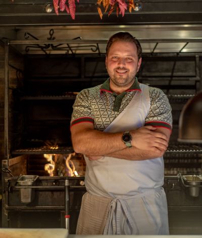 Γιάννης Μπασταλής: Ο άνθρωπος πίσω από το Beastalis και τις ιδιαίτερες κοπές