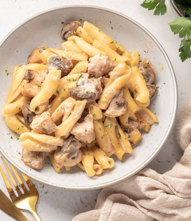 Τι να μαγειρέψω σήμερα Δευτέρα; Ζυμαρικά Alfredo με κοτόπουλο και μανιτάρια