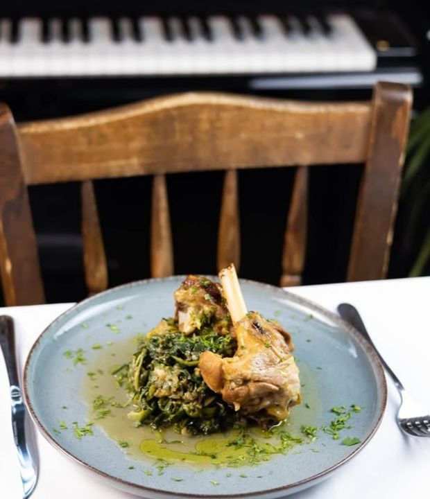 Δάφνη: Για ελληνική κουζίνα στο διαχρονικό εστιατόριο του Περιστερίου