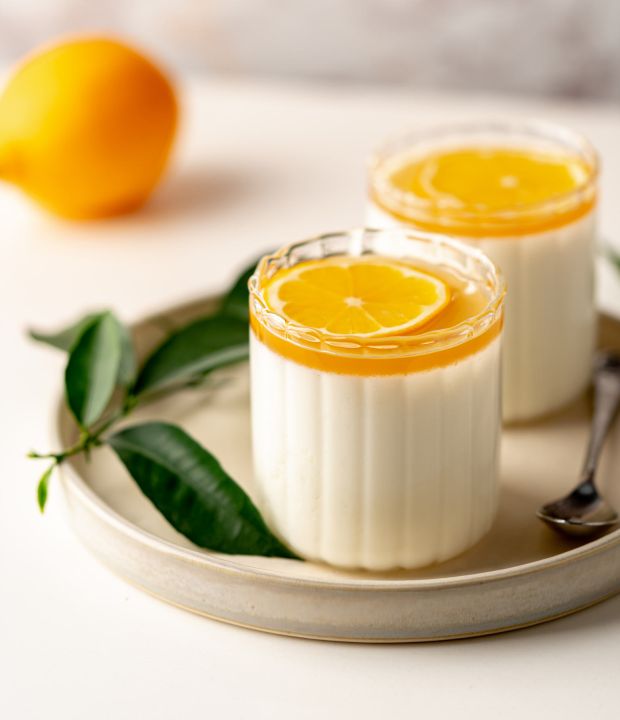 Πανακότα με βανίλια και πορτοκάλι 