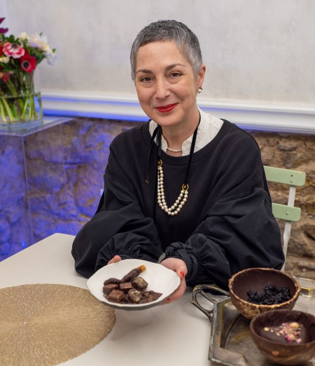 Mίνα Αποστολίδη: Η ελληνίδα σοκολατοποιός που κατέκτησε τις Βρυξέλλες