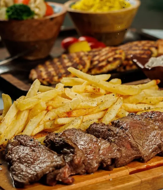 Meat n’ Roses: Πήγαμε για σουβλάκια στο Παγκράτι και καταλήξαμε μπροστά σε μια ταλιάτα flap stick Black Angus