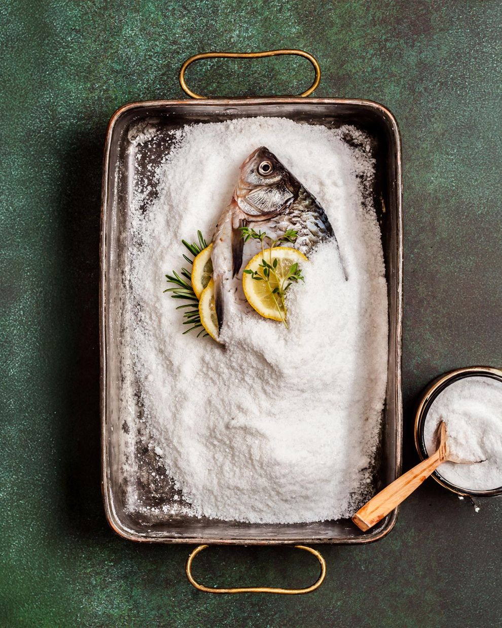 Ψάρι στο αλάτι