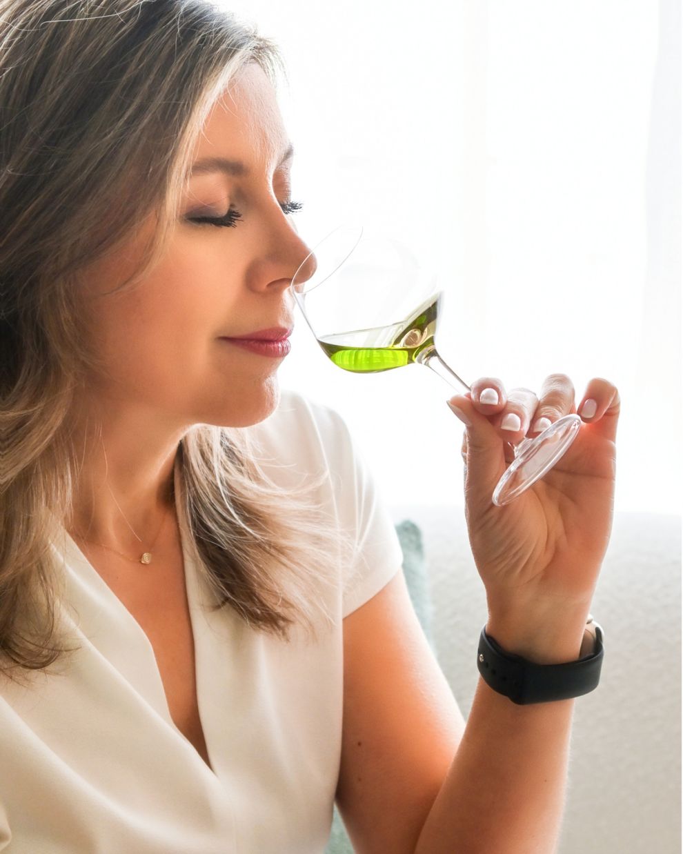 Tasting olive oil