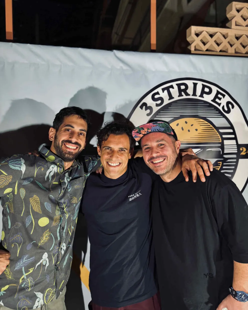 3 stripes burger