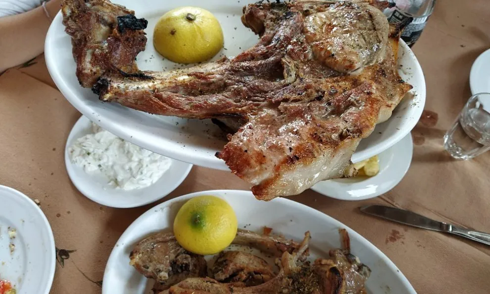 Κοροπούλης, παϊδάκια