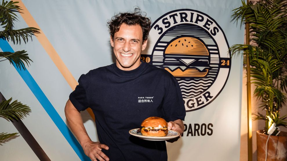 3 stripes burger