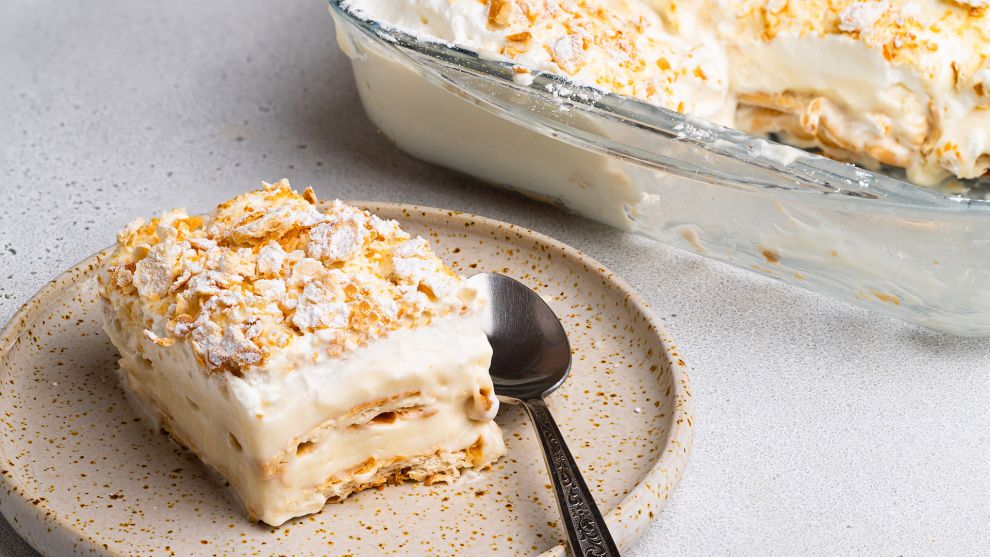 Γλυκό με cream crackers και κρέμα