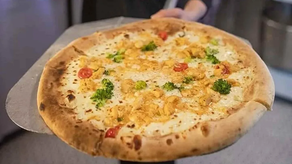 Crust pizza