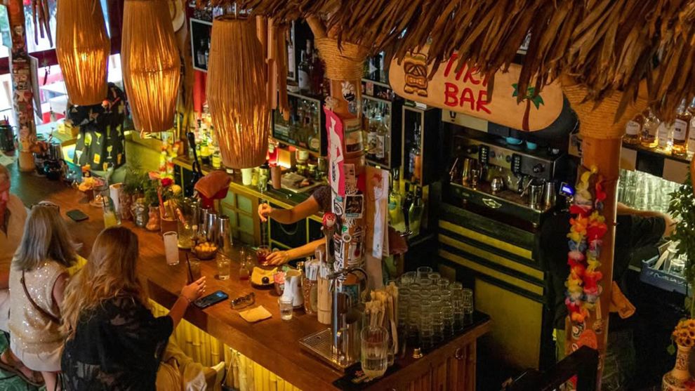 Tiki bars 