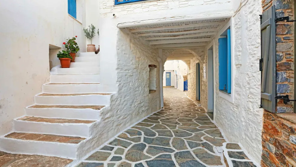 Kythnos: unique flavours and experiences on the most untouched cycladic island