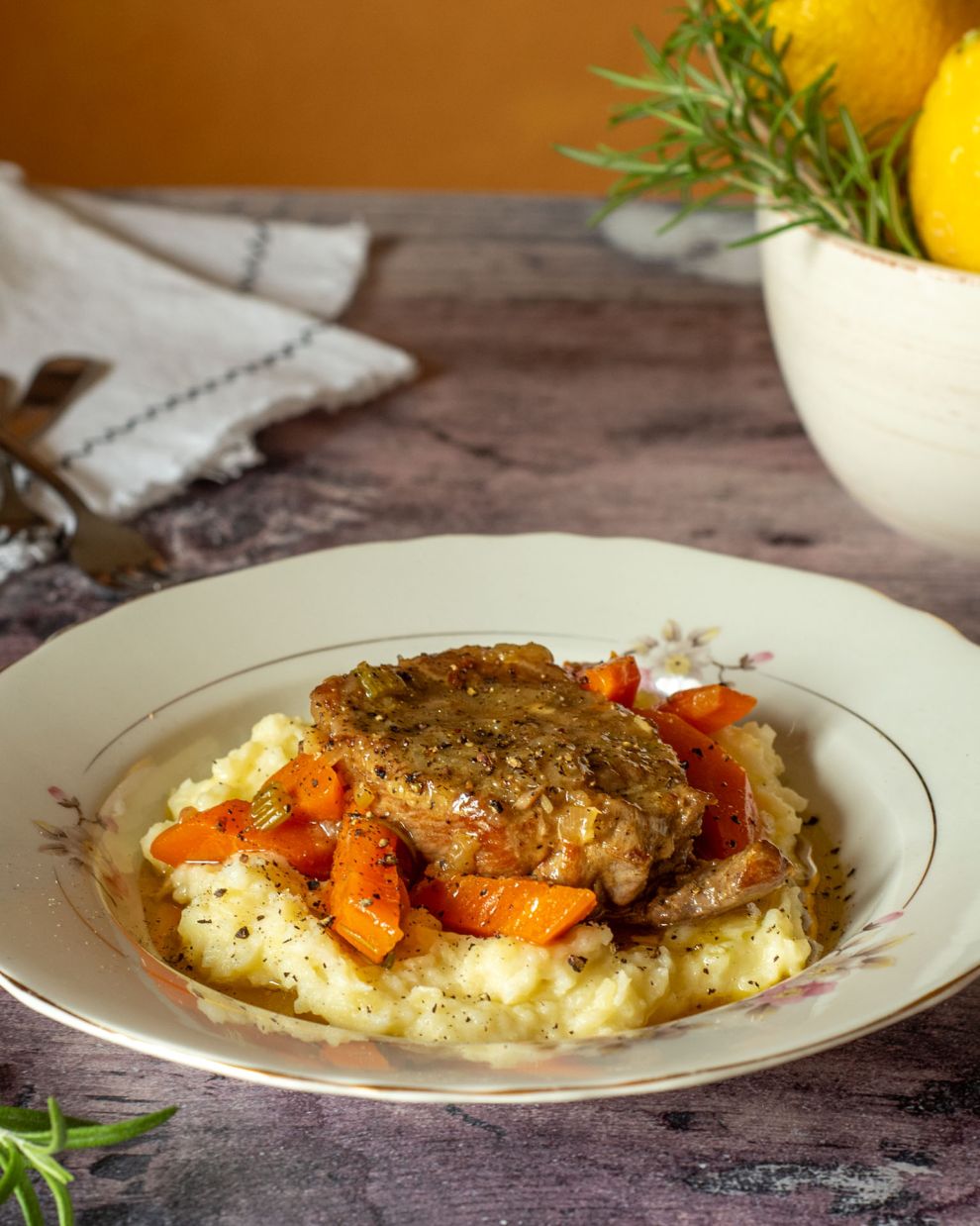 Χοιρινό λεμονάτο