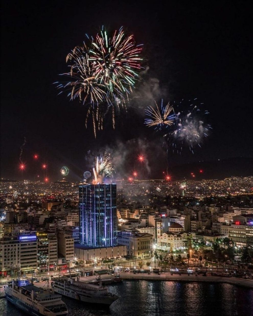 Πρωτοχρονιά στους δρόμους