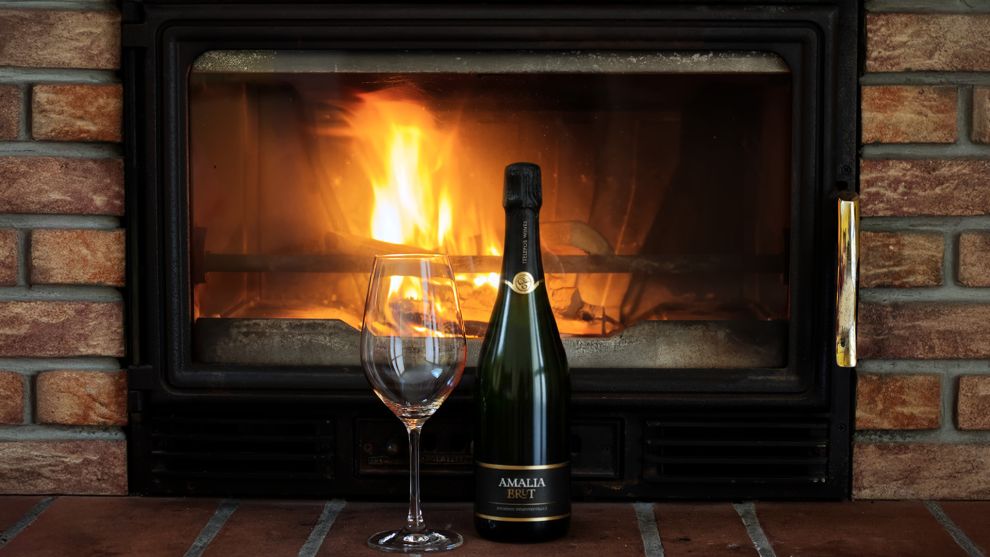 Κρασιά στο τζάκι