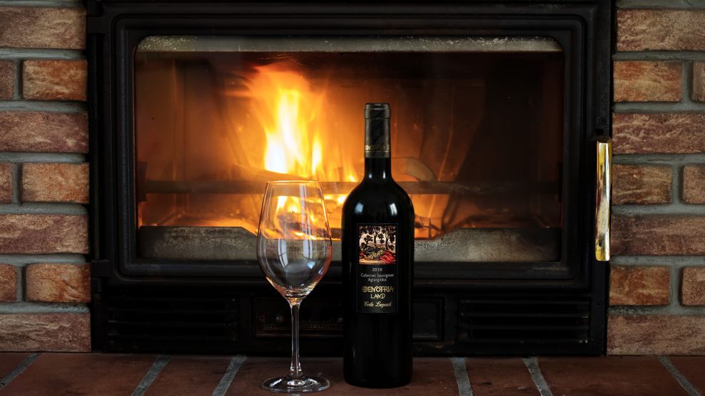 Κρασιά στο τζάκι