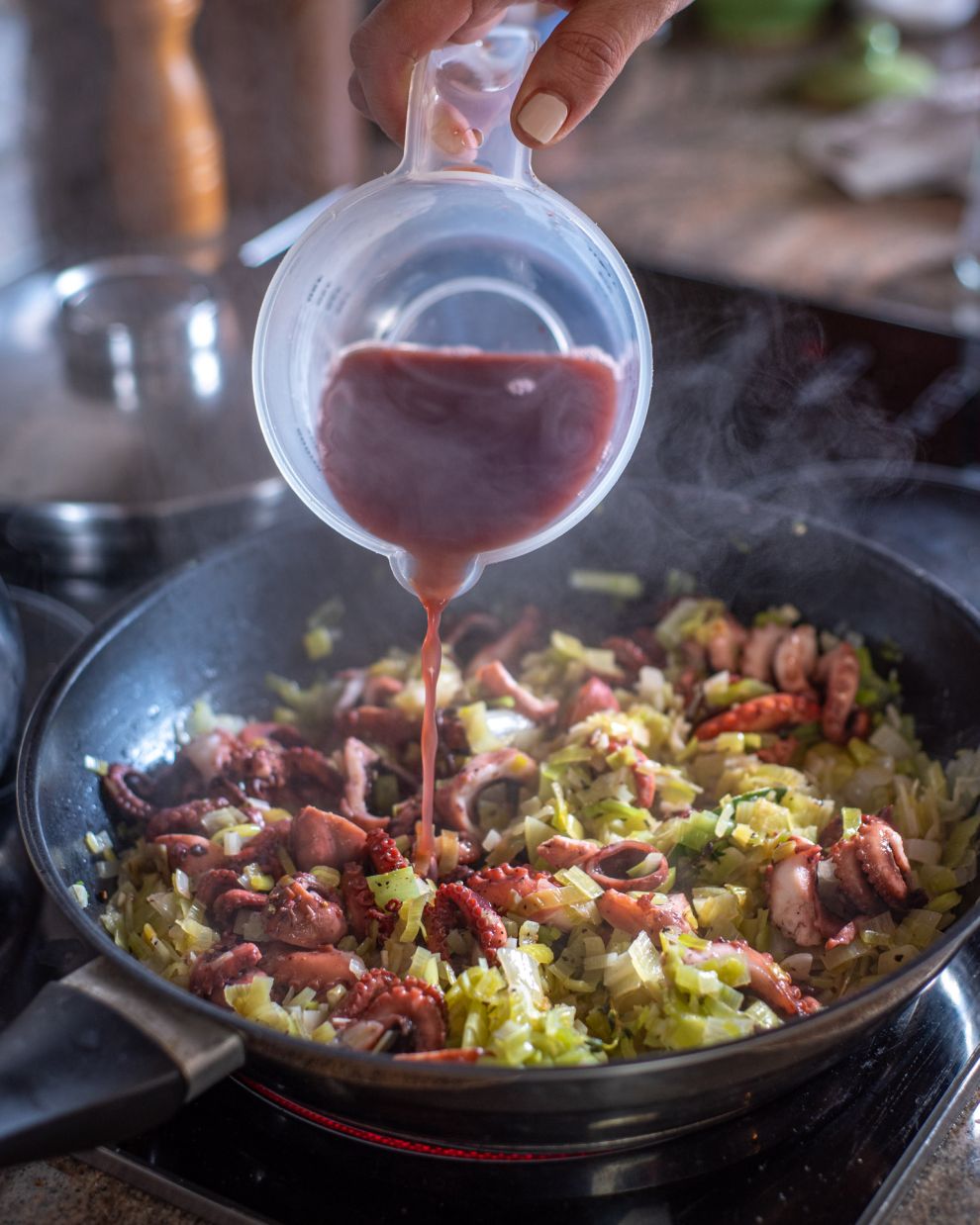 Μοσχιοί λεμονάτοι με πράσο και θυμάρι