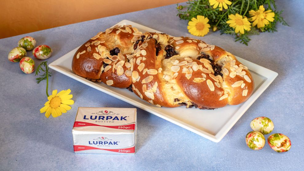 Τσουρέκι γεμιστό βήμα βήμα 