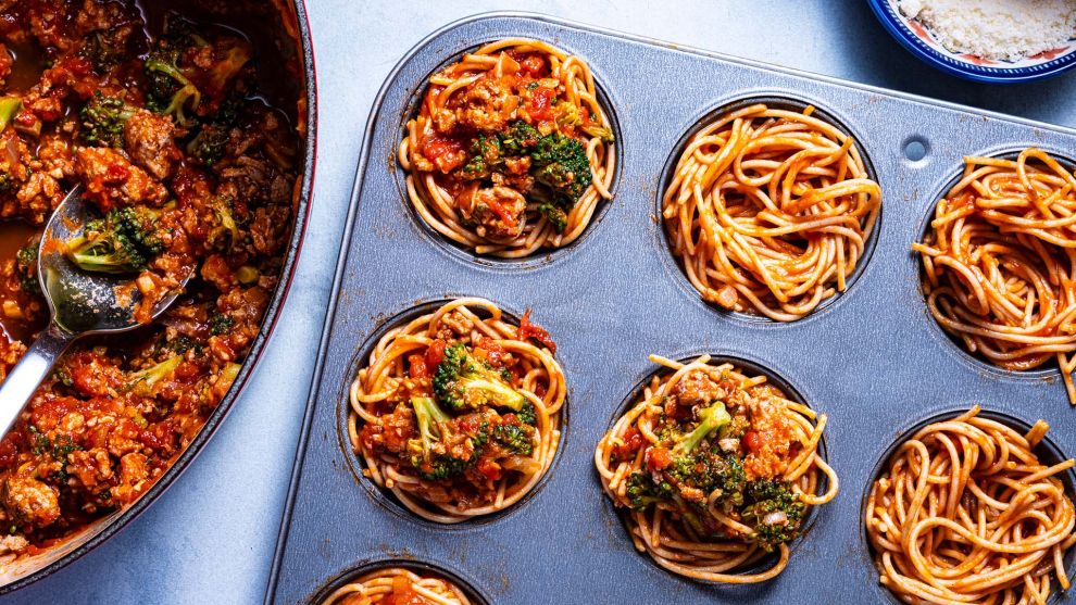 Spaghetti cups