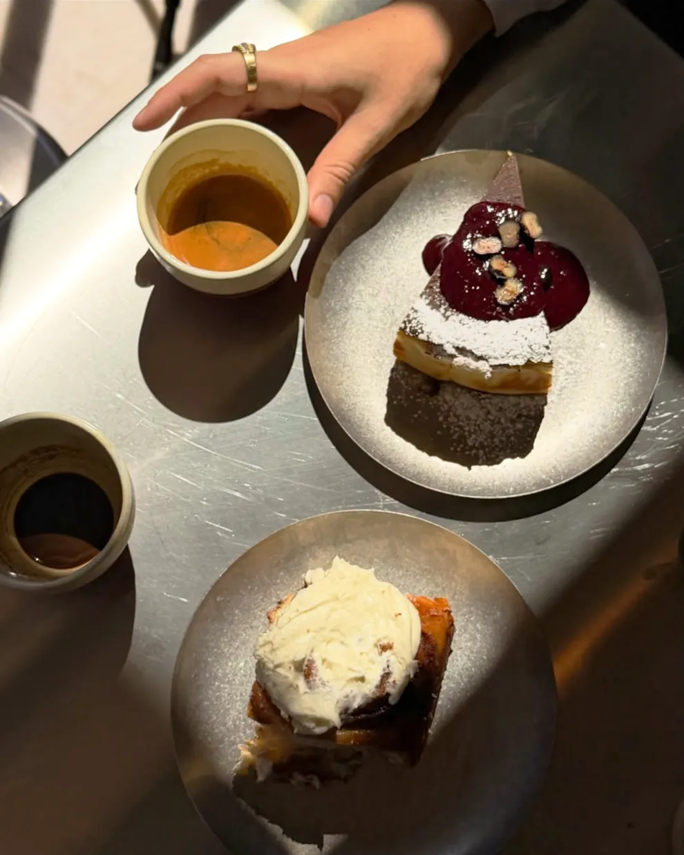 Το Koita φέρνει νέο αέρα στη Γλυφάδα με brunch, microbakery και comfort πιάτα