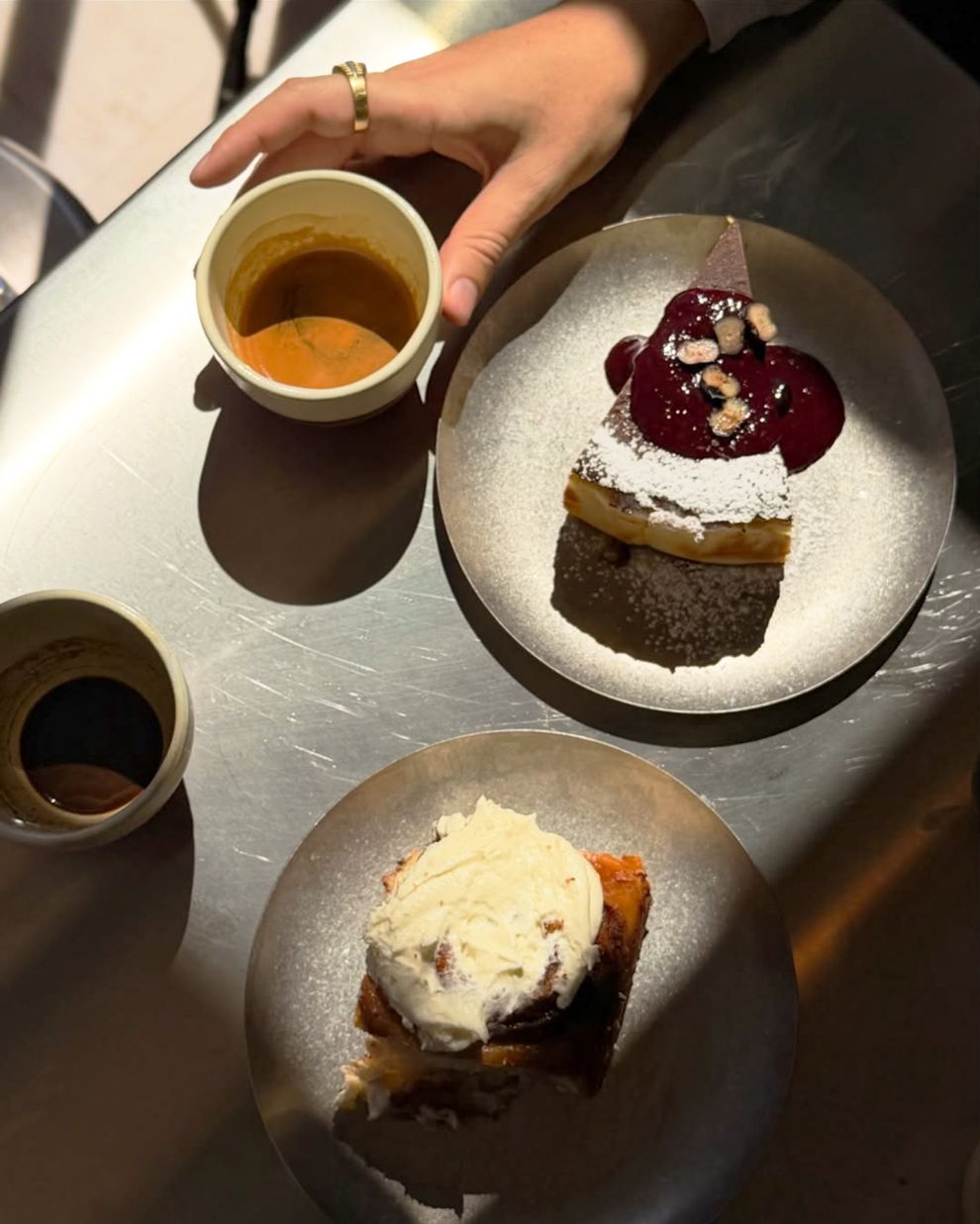 Το Koita φέρνει νέο αέρα στη Γλυφάδα με brunch, microbakery και comfort πιάτα