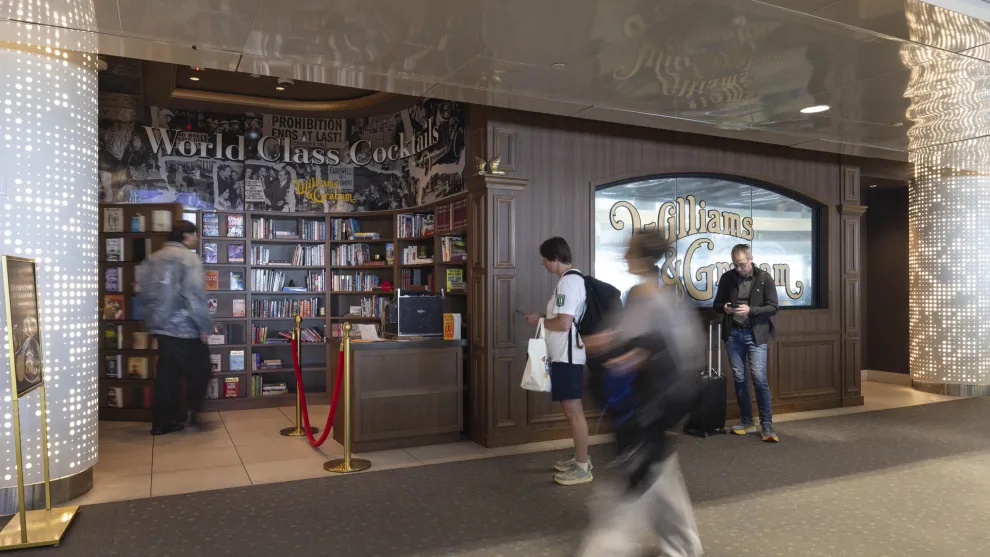 Speakeasy bars αεροδρόμια