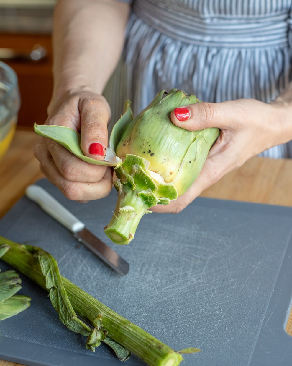 Αγκινάρες γεμιστές στη γάστρα 
