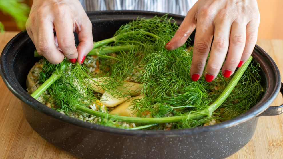 Αγκινάρες γεμιστές στη γάστρα 