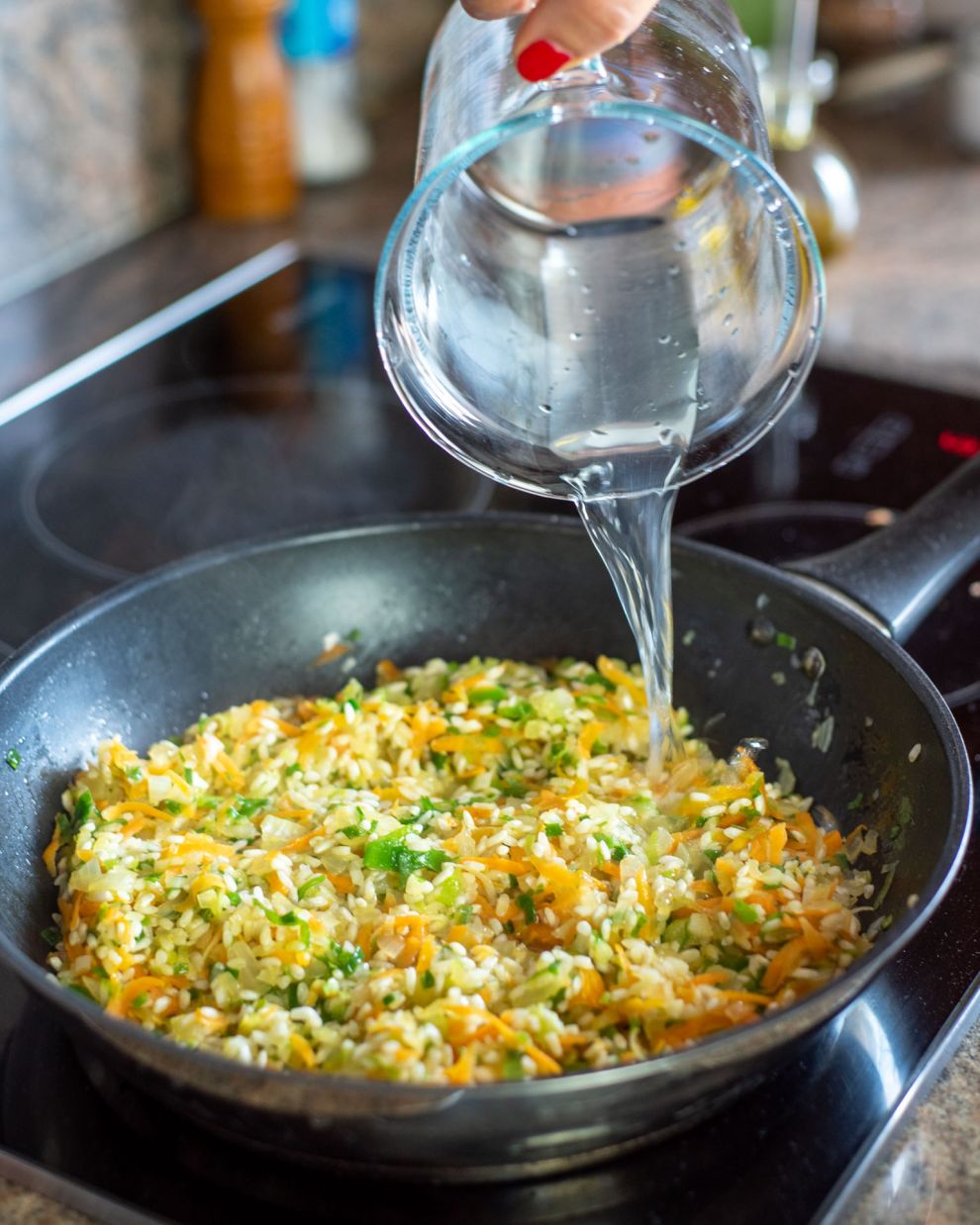 Αγκινάρες γεμιστές στη γάστρα 