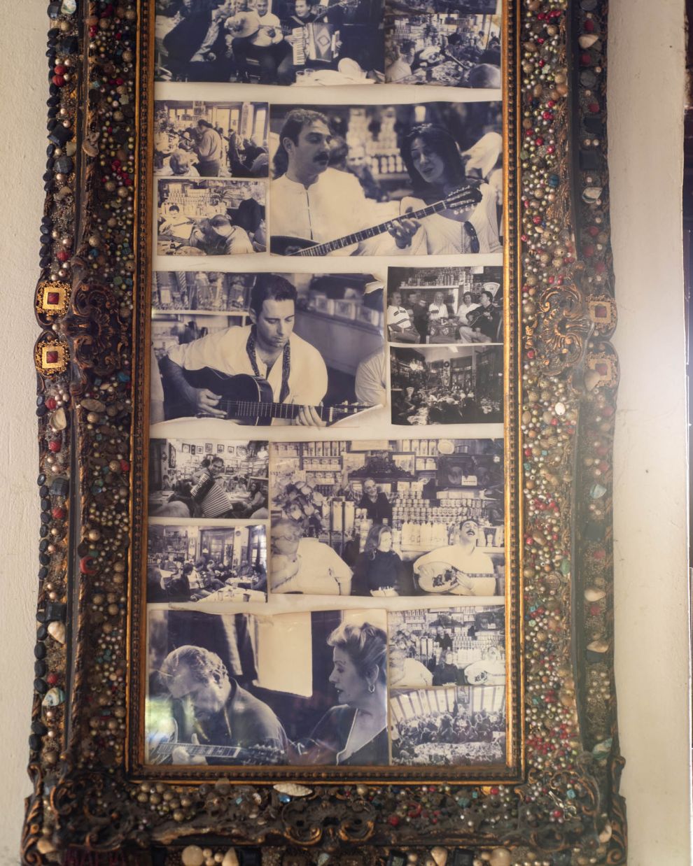 Ειδικόν, Πειραιάς